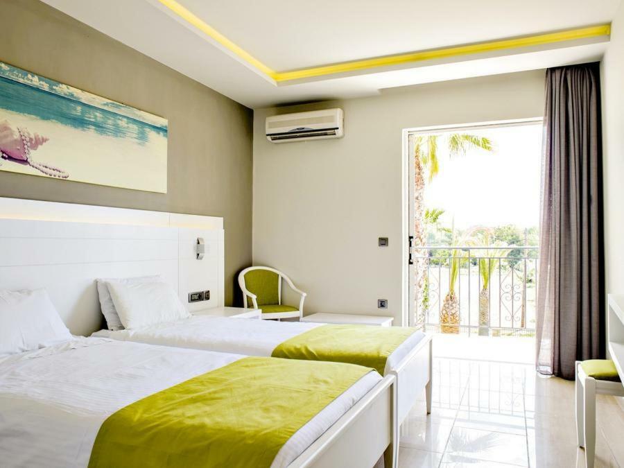 Margarita Hotel لاغاناس المظهر الخارجي الصورة